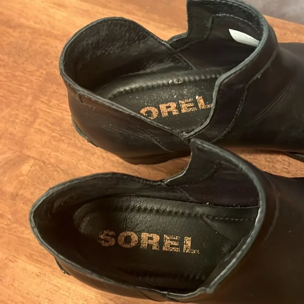 Sorel slip on ankle Chelsea boot black nubuck leather size 7